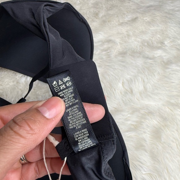 NWT Skims Wireless Form Push Up Plunge Bra Onyx Black Women Size 36DDD - Picture 11 of 12